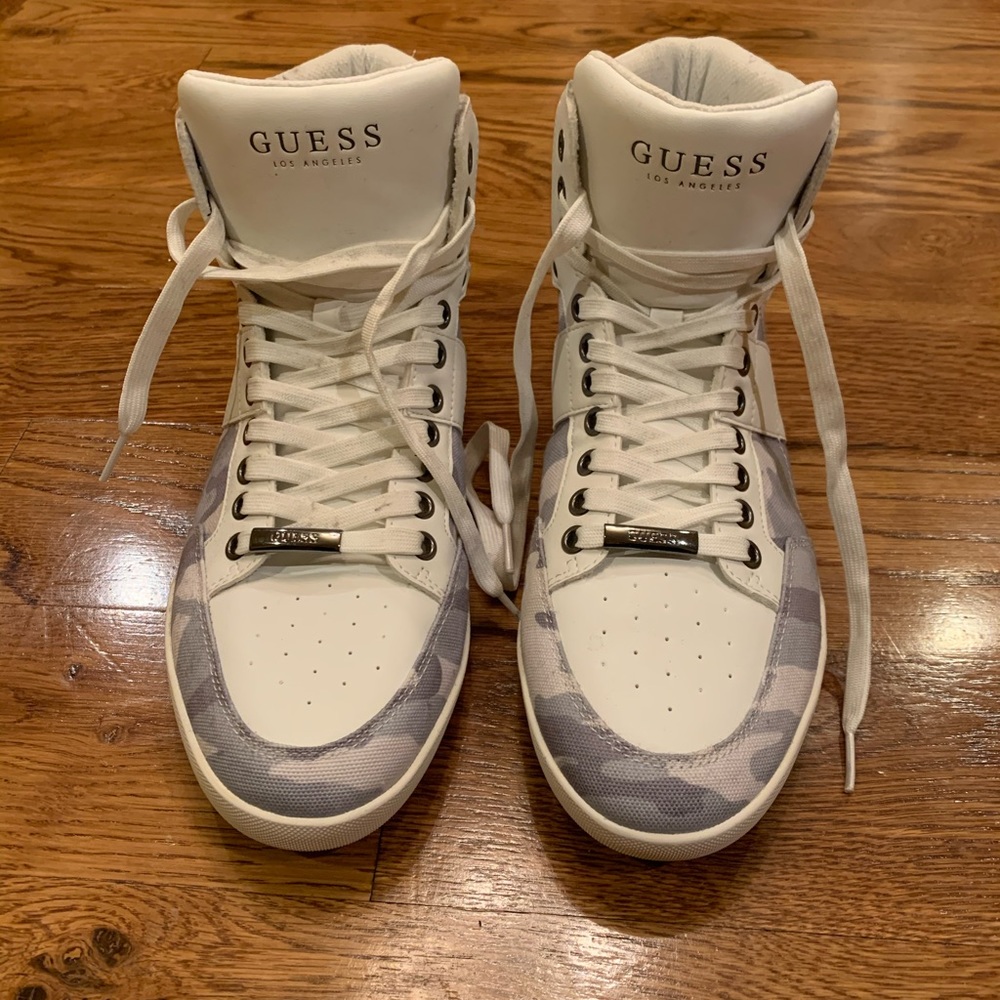 White Camo Hi-Tops Men GUESS Shoe Size 9